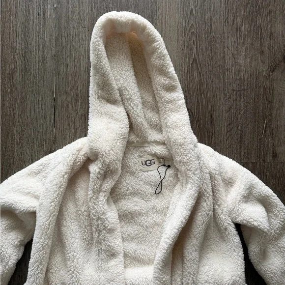 UGG Cream Woman Robe - Picture 3 of 5